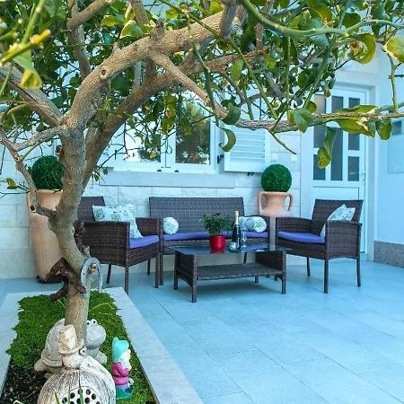 Papilio Apartment *
